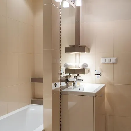 Apartment Big Prestige - 6 Min Main Square *